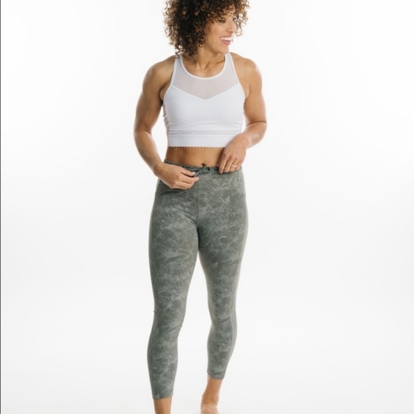 Zyia Sage Hendrix Luxe Legging. Sz 4 - Picture 4 of 7